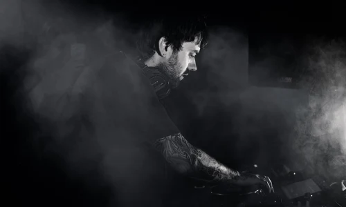 Monrroe heads stateside for debut US headline tour this October image