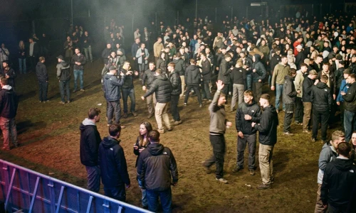Why Drum & Bass Crowds Stand Further Back Now image